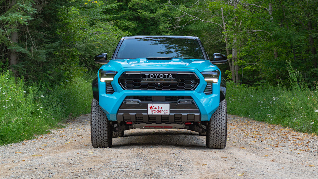 2026 Ford Ranger Raptor v Toyota Tacoma TRD Pro - Comp - KP - 261009 - 33.jpg