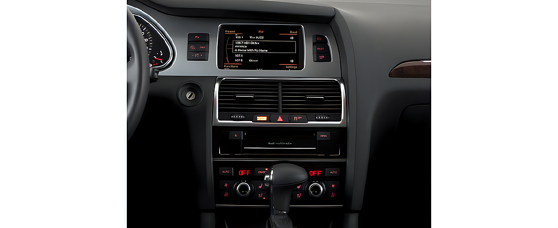 Audi Q7 2010 11