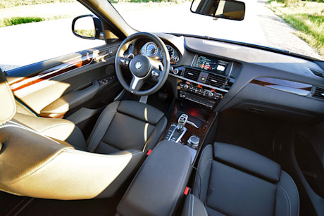 Editorial 2016 bmw x4 m40i jp 17