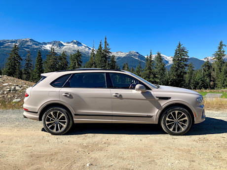 Editorial 2023 bentley bentayga 08 sb