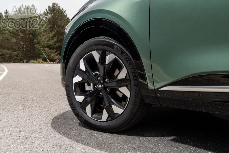 KIA SPORTAJE PHEV_012(1).jpg