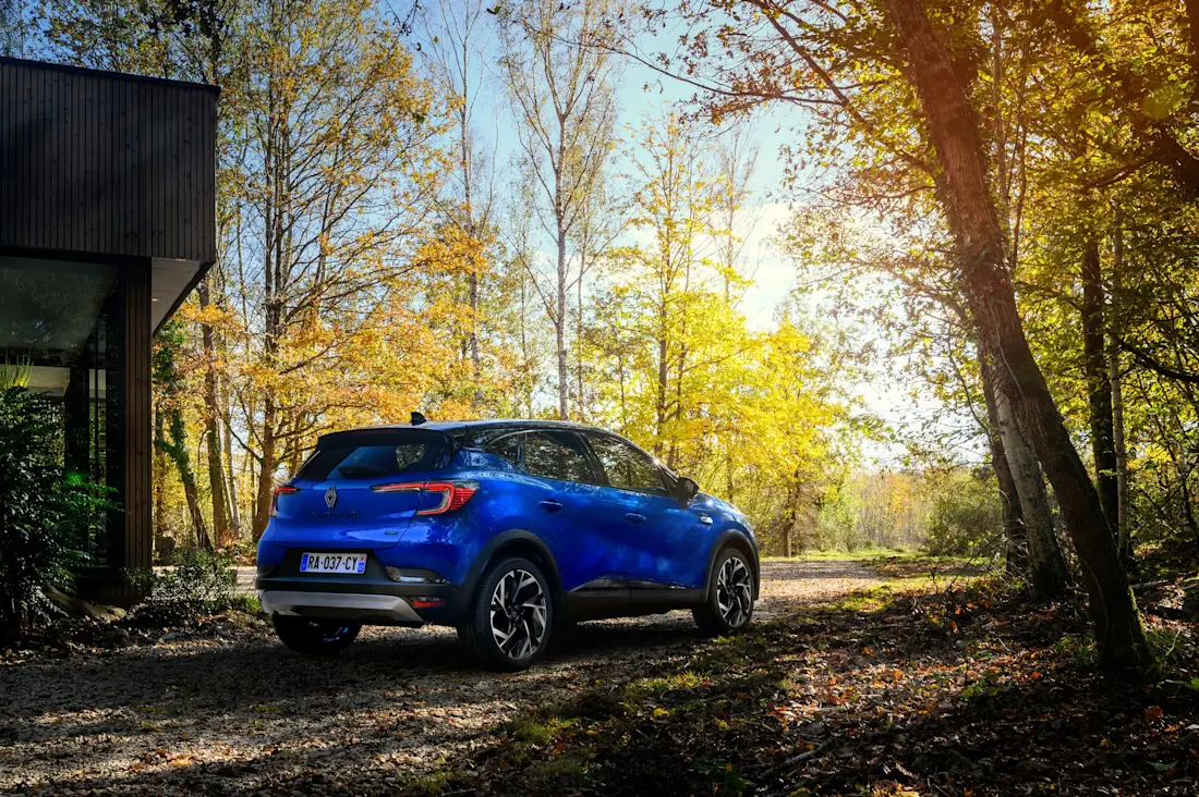 renault captur e-tech hybrid esprit alpine 6 renault captur e-tech hybrid esprit alpine 6