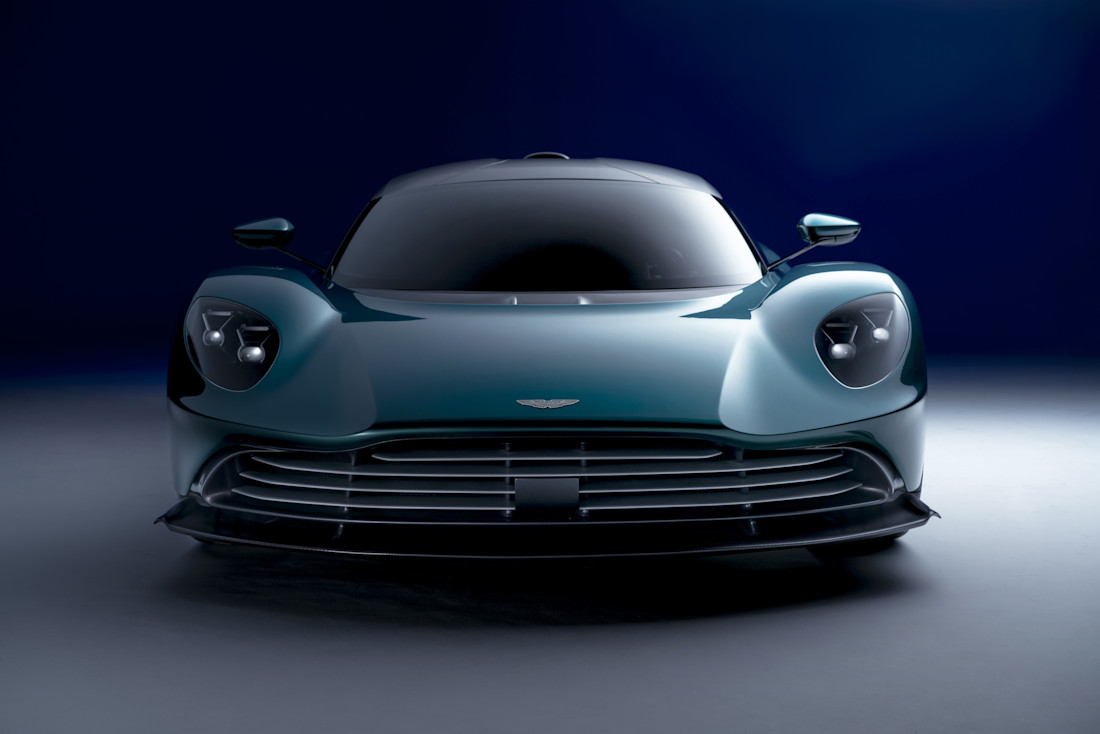 Aston Martin Valhalla: sensazionale supercar ibrida