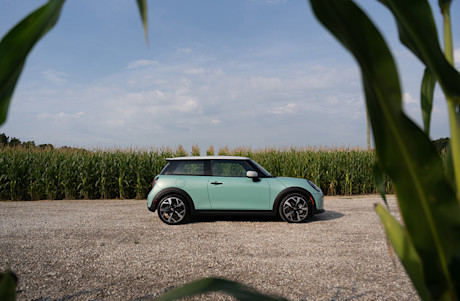 Editorial 2025 mini cooper s 3 door td jw 240903 8