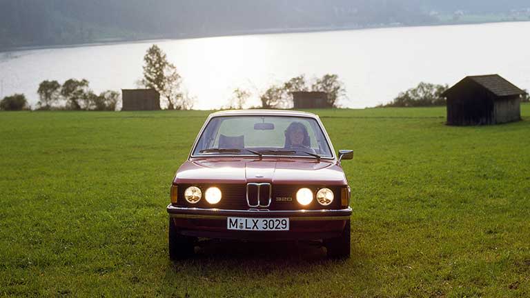 BMW 320 vedere din fata
