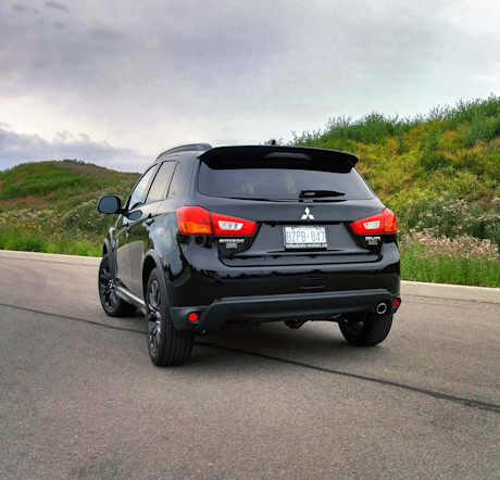 Editorial 2017 mitsubishi rvr black edition 05 sg