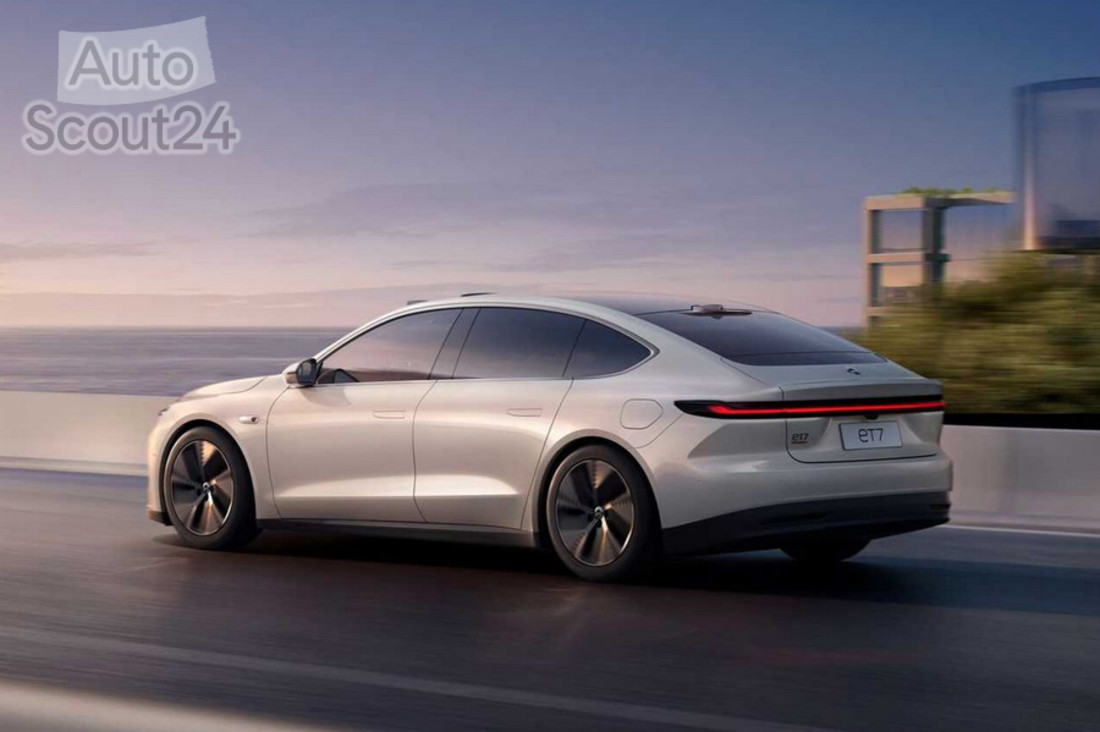 NIO-ET7-2.jpg