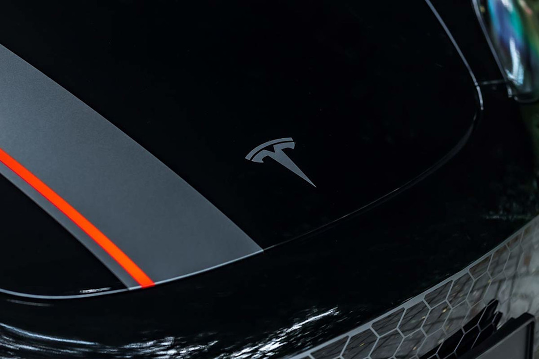 Tesla model 3 tuneado Manhart (9).jpg