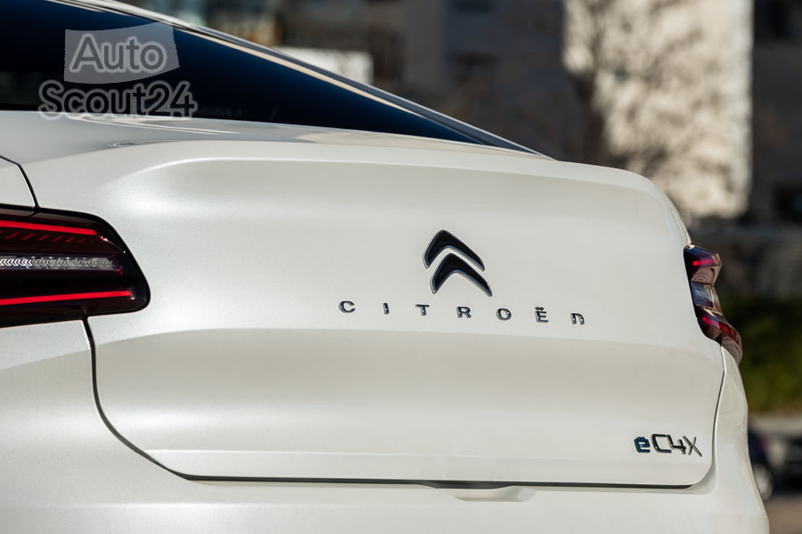 e-C4-X-Electric-055.jpg
