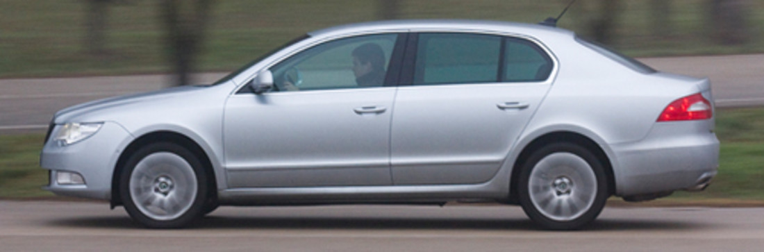 Test breve: Skoda Superb 1.8 TSI DSG 7 – Un suave caminar