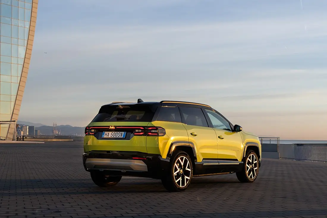 BEBE20251127 Jeep Compass 02