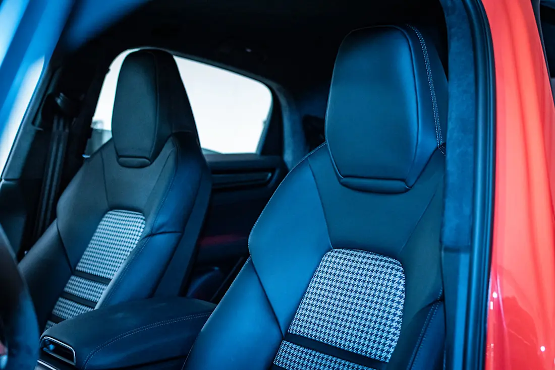 Cayenne-Coupe-Seats Cayenne-Coupe-Seats