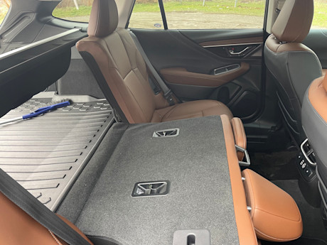 Editorial 2025 subaru outback premier xt td pb 250106 10
