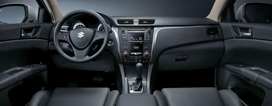 suzuki-kizashi-4x4-l-04