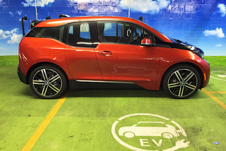 Editorial 2015 bmw i3 with range extender gw 09