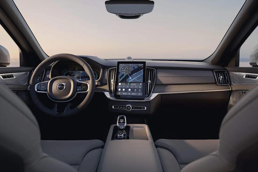 Volvo-XC90-2025 (7) Volvo-XC90-2025 (7)