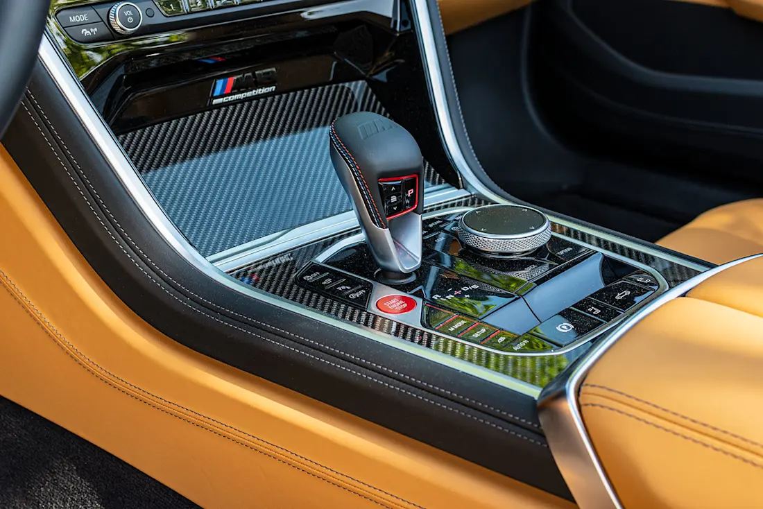 BMW-M8-Competition-Cabrio-Center-Console BMW-M8-Competition-Cabrio-Center-Console