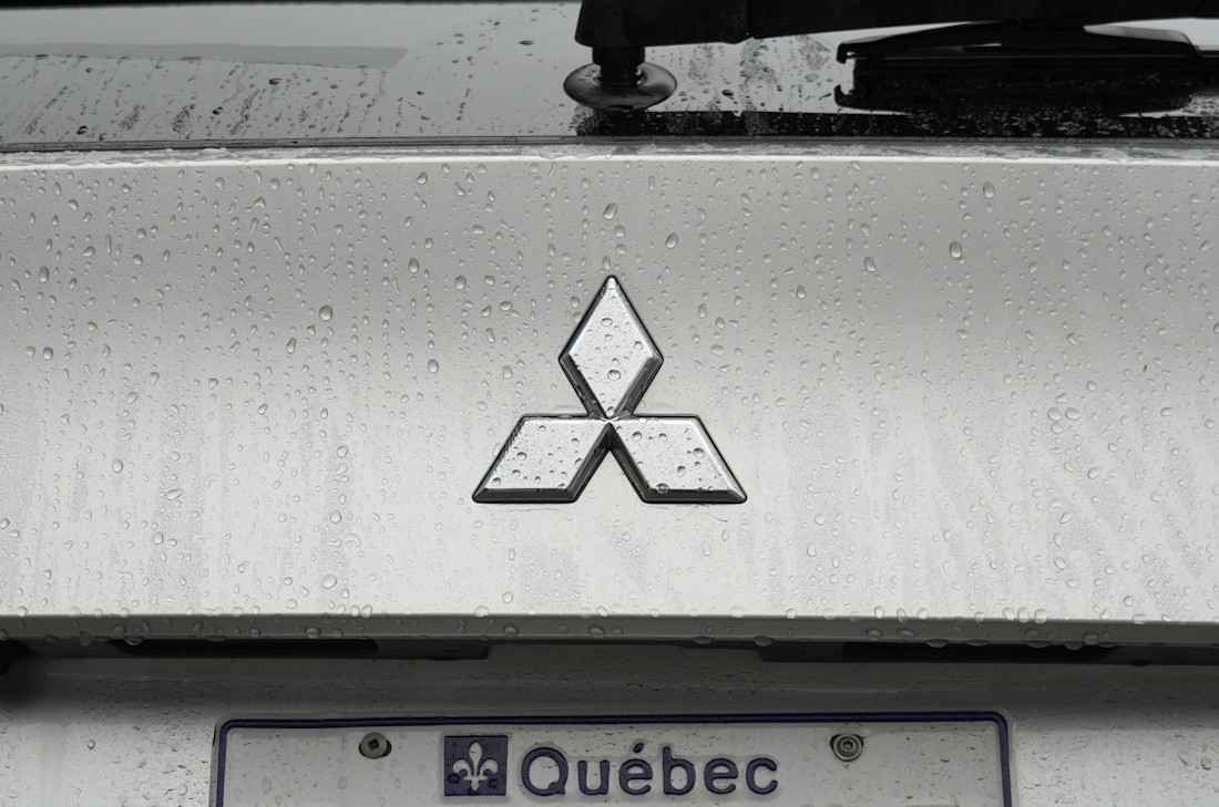Mitsubishi-Outlander-GT-2026 (6).jpg