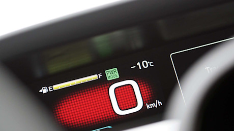 Editorial 2020 toyota prius technology awd e 13 jp