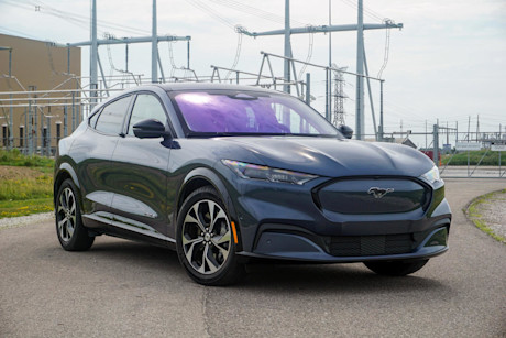 Editorial 2021 ford mustang mach e premium awd 04 di