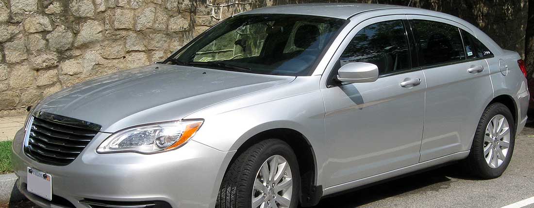 chrysler-200-l-01