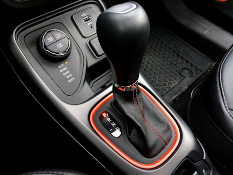 Editorial 2020 jeep compass trailhawk 35 db fr