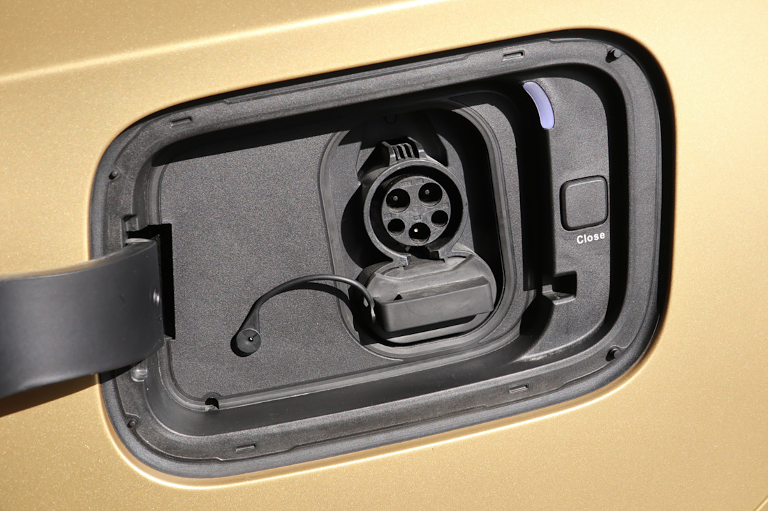 2026 Polestar 4 - TD - JM - 260430 - 34.jpg