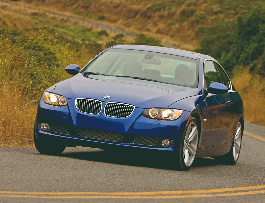 P0033444bmw 335 blu front