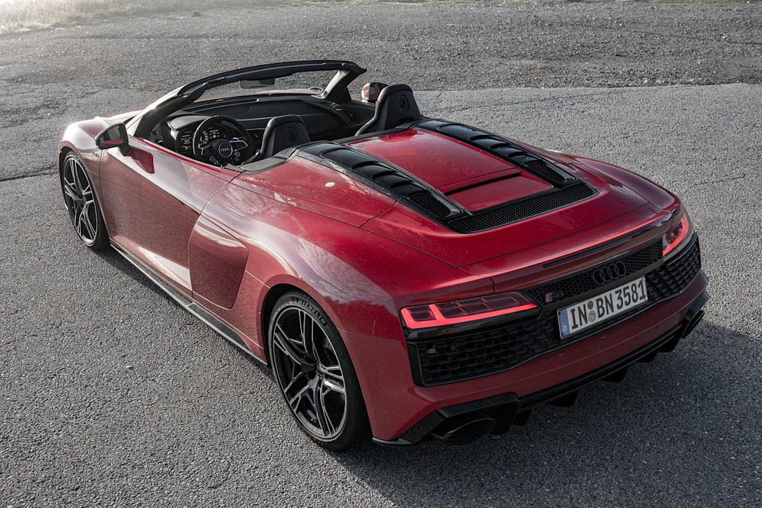 Audi-R8-V10-Spyder-RWD-2022-Top