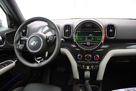 Editorial 2018 mini countryman s e all4 25 db