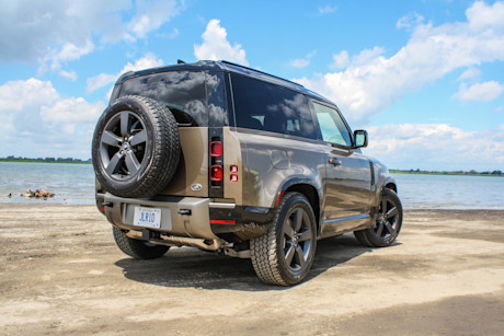 Land Rover Defender 90 P400 X-Dynamic 2021 : essai routier Image