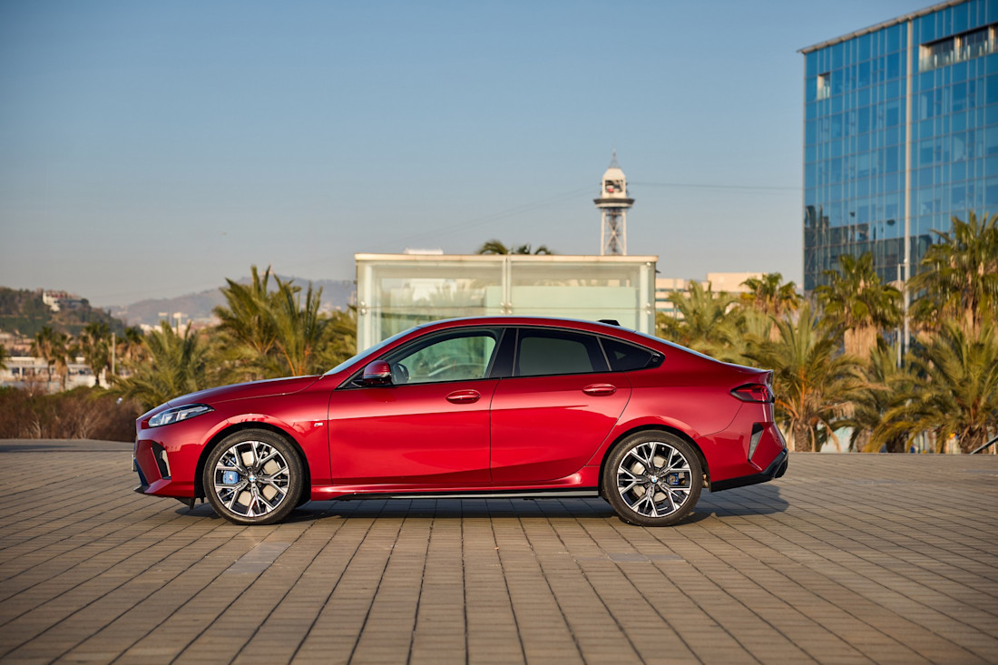 bmw 220 gran coupe m sport 14
