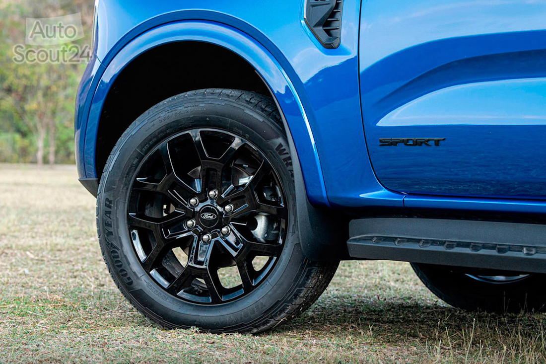 Ford Everest 2022 (25).jpg