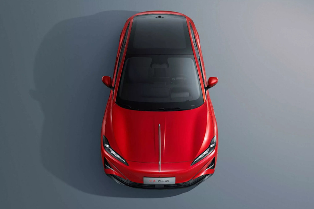 Hongqi-05-22025 (1).jpg