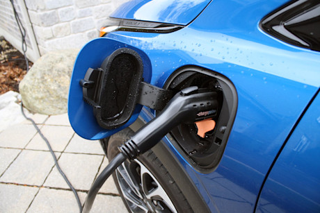Editorial 2022 chevrolet bolt euv premier 13 db fr