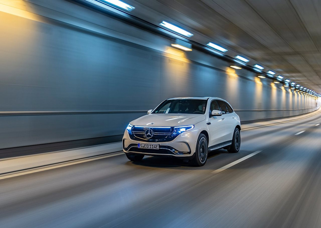 Mercedes-Benz-EQC-2020-1280-53.jpg