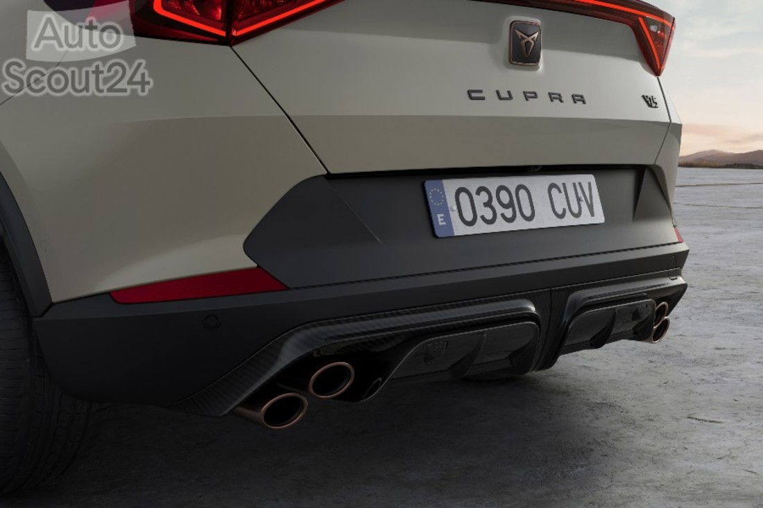 CUPRA-Formentor-VZ5_10_HQ (2).jpg