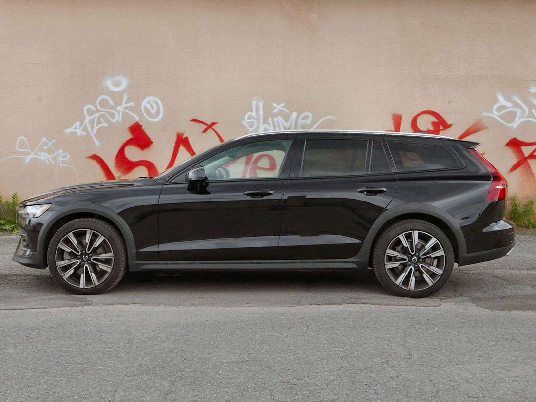 Editorial 2020 volvo v60 cross country t5 03 bh
