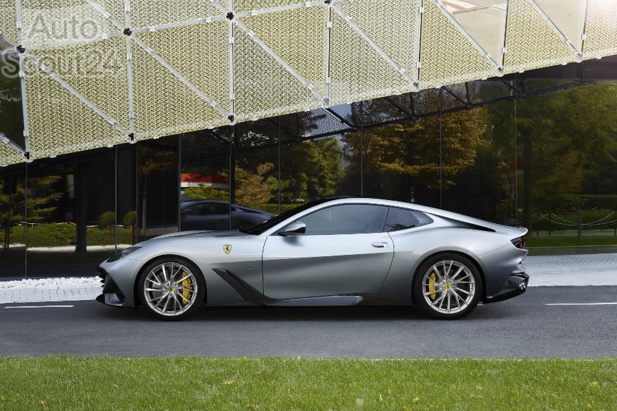 02_Ferrari-BR20 (2).jpg