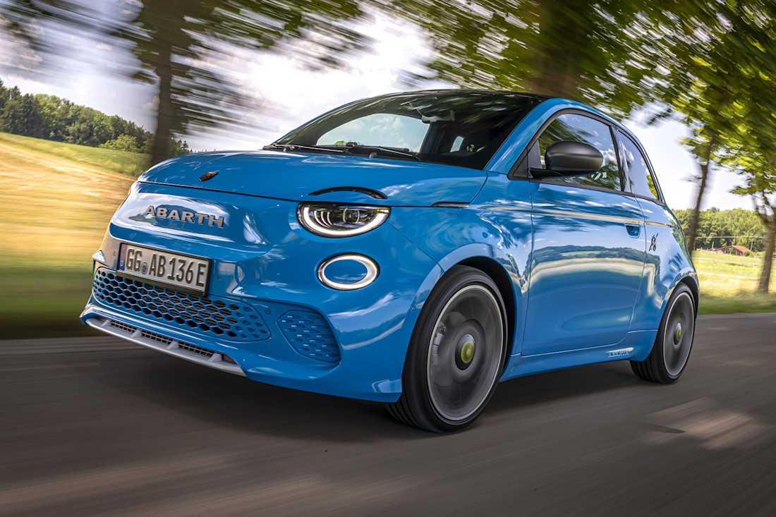 Abarth-500e-blau