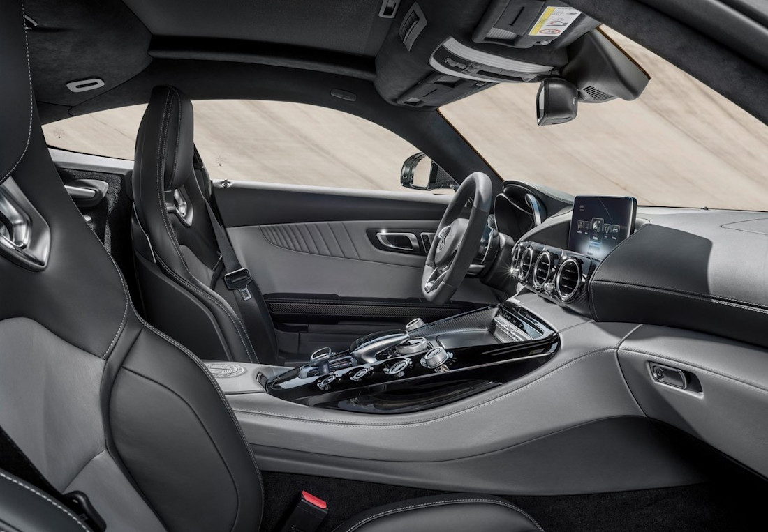 Mercedes Benz AMG GT-2016 interior 2