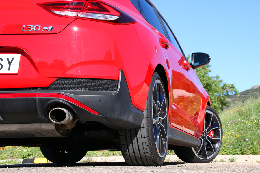 Hyundai i30 Fasback N (36).JPG