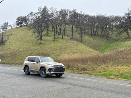 Lexus LX 700h 2025 : essai routier Image
