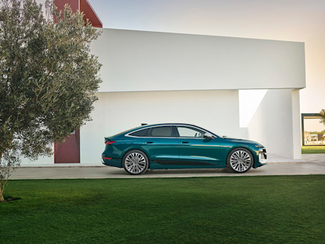 Editorial 2025 audi s6 e tron sportback audi preview 240717 pb 3