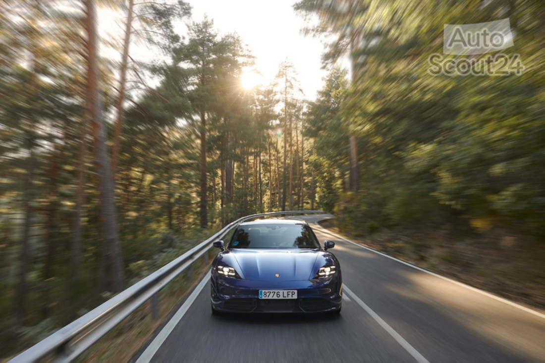 prueba-porsche-taycan (5).jpg