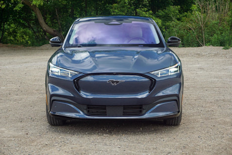 Editorial 2021 ford mustang mach e premium awd 01 di