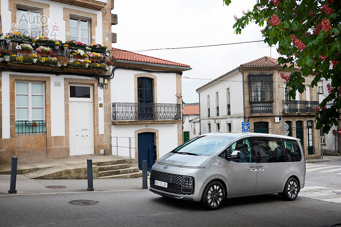 Presentacion-Hyundai-Staria-2022-(31).jpg