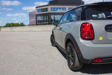 Editorial 2022 mini cooper se premierplus 13 cc