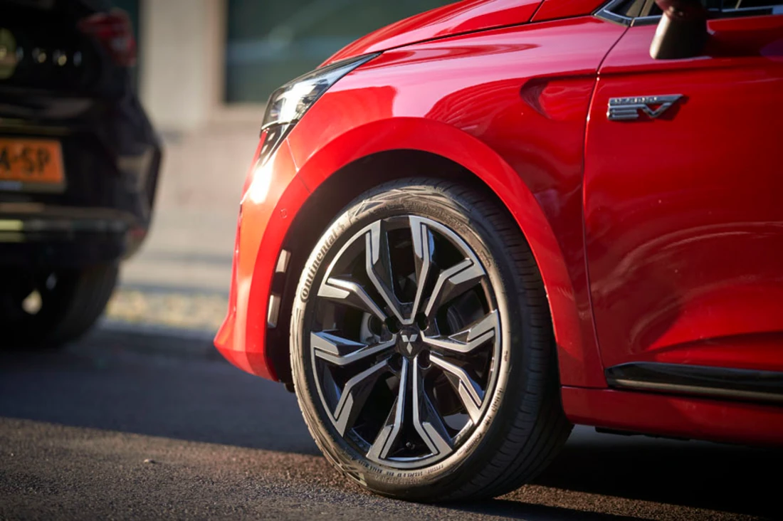 Nuevo Mitsubishi COLT (1) Nuevo Mitsubishi COLT (1)