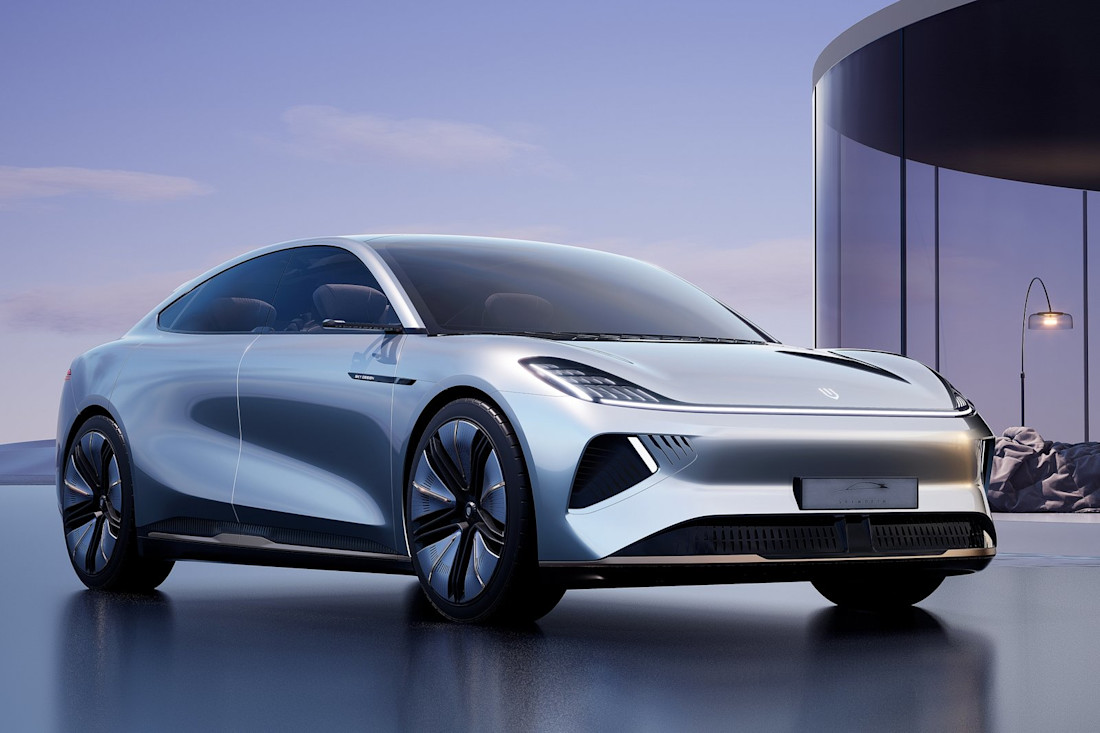 skyhome-berlina-electrica-china-2023 (10).jpg